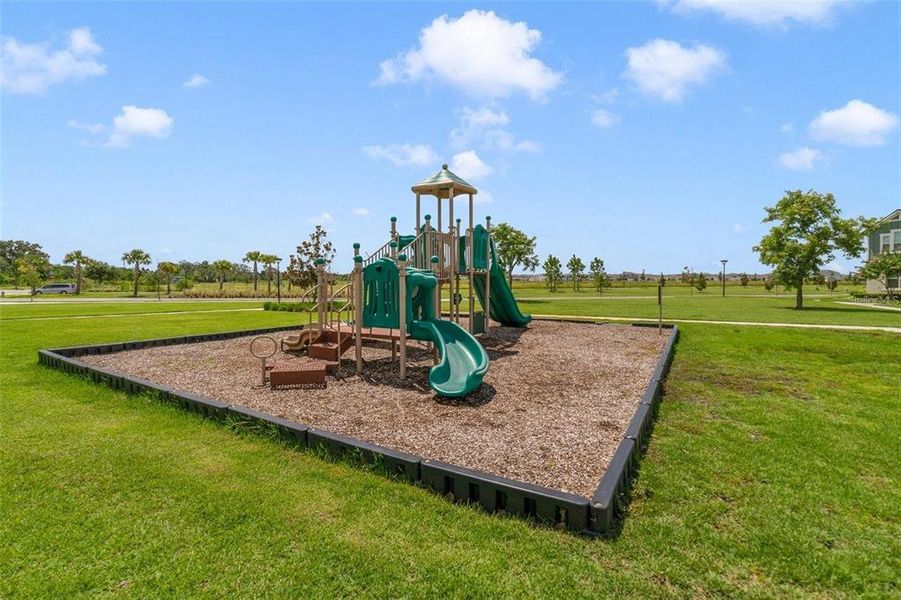 Community amenities in Tohoqua, Kissimmee (Image 27).