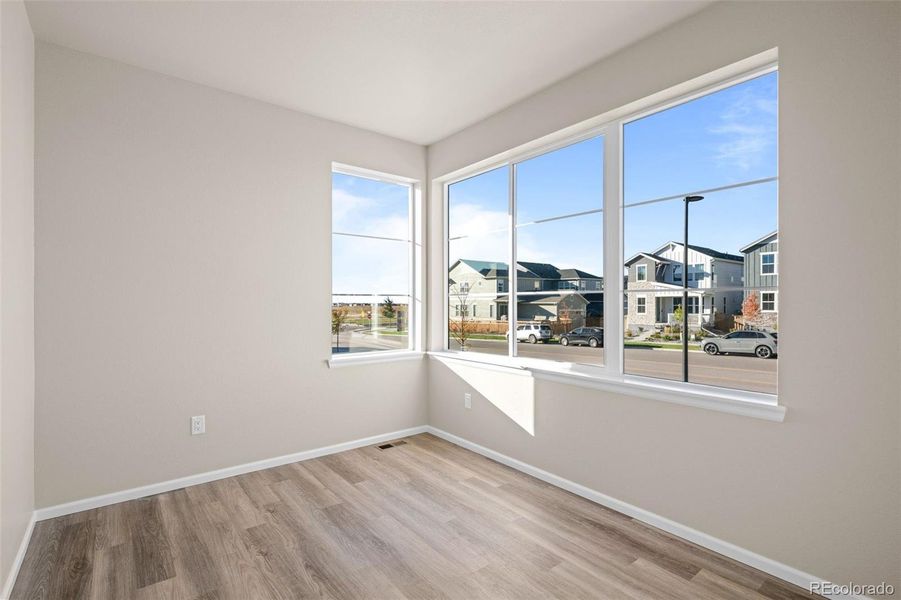 Spacious, unfurnished interior of a new home in Painted Prairie, Aurora (Image 34).