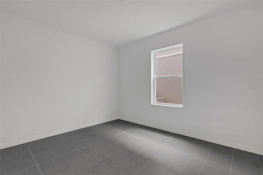 Spacious, unfurnished interior of a new home in Southpointe, Palmetto (Image 37).