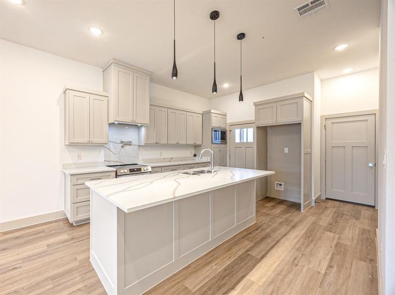 Furnished interior view inside a new home in , Fort Worth (Image 8). Furnished interior view inside a new home in , Fort Worth (Image 8).