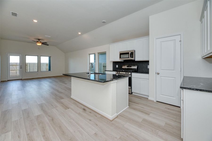 Furnished interior view inside a new home in Aldeana - Tejas Collection, Bonney (Image 14).
