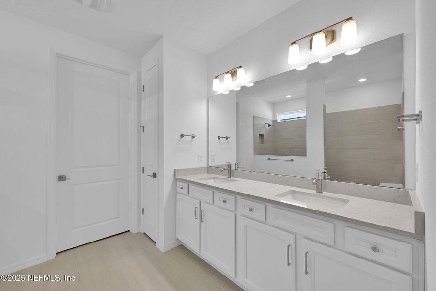 Furnished interior view inside a new home in Del Webb Nocatee, Ponte Vedra (Image 10). Furnished interior view inside a new home in Del Webb Nocatee, Ponte Vedra (Image 10).