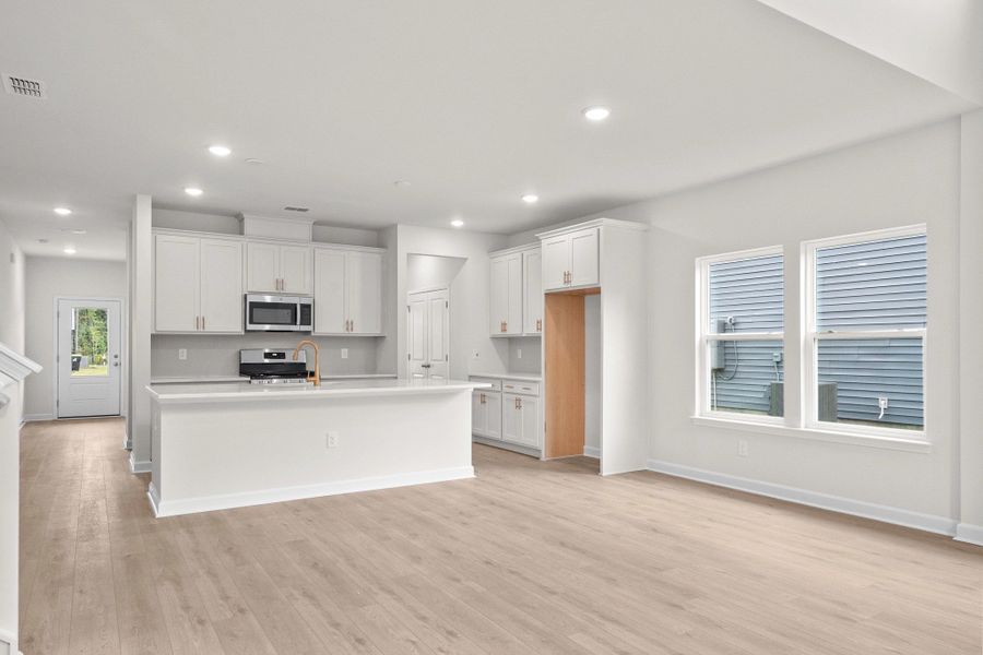 Kitchen and Casual Dining Area Kitchen and Casual Dining Area