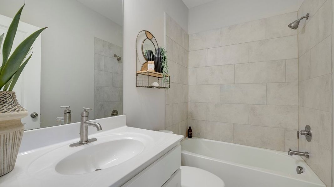 5110 Bentley Bath3 F1 Base1