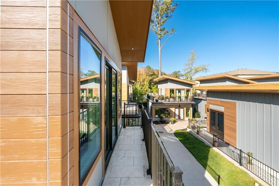 Exterior details and patio area of a home in , Union City (Image 24).