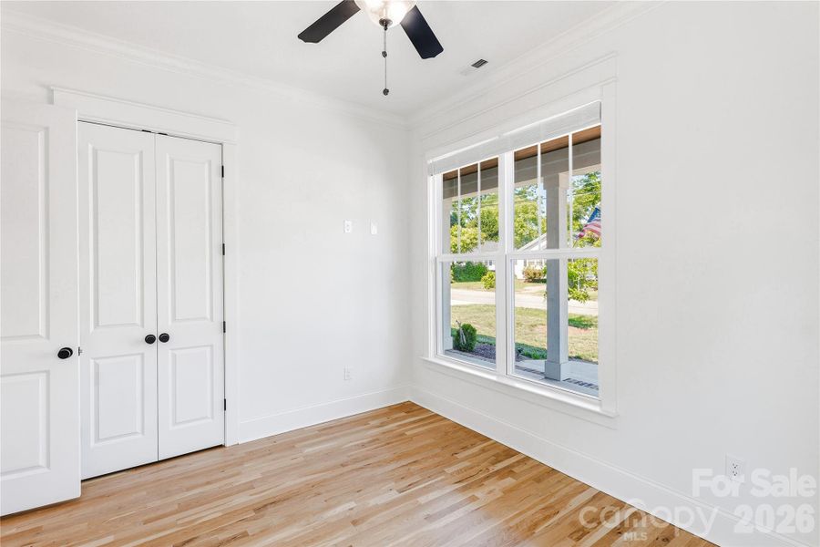 Spacious, unfurnished interior of a new home in , Belmont (Image 20).