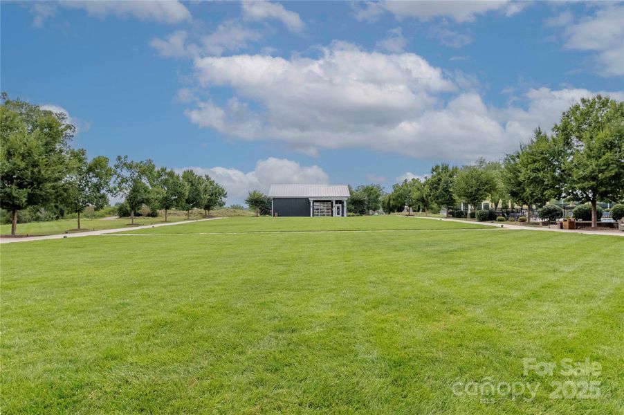 Image 40 of a home in .