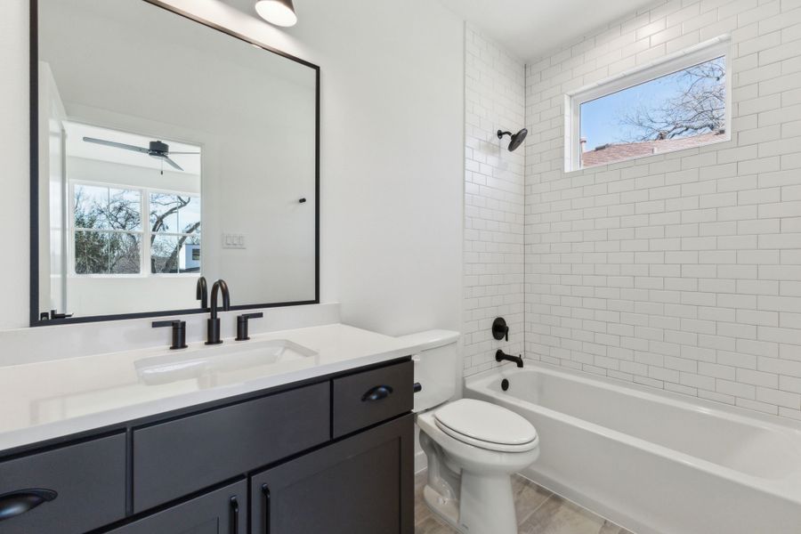 Furnished interior view inside a new home in , Dallas (Image 19).
