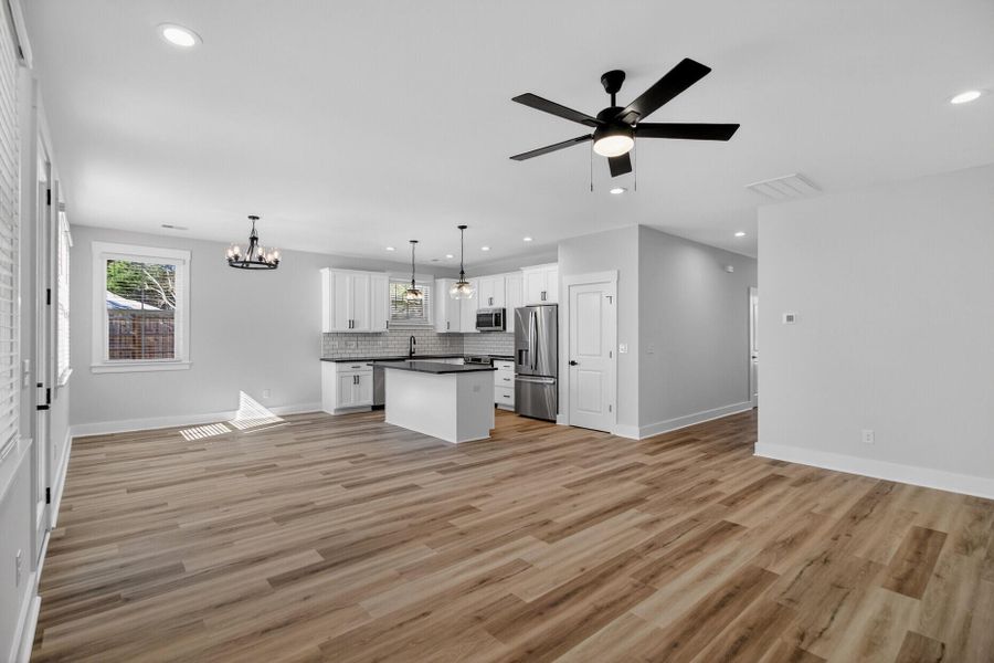 Spacious, unfurnished interior of a new home in , Summerville (Image 30).