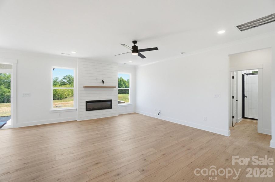 Spacious, unfurnished interior of a new home in Chasewood, Mint Hill (Image 27).
