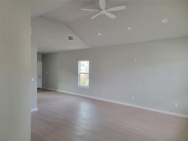 Spacious, unfurnished interior of a new home in , Brownwood (Image 15).