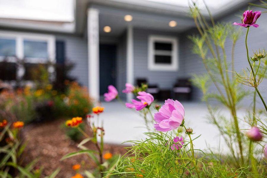 Exterior details and patio area of a home in , The Villages (Image 31).