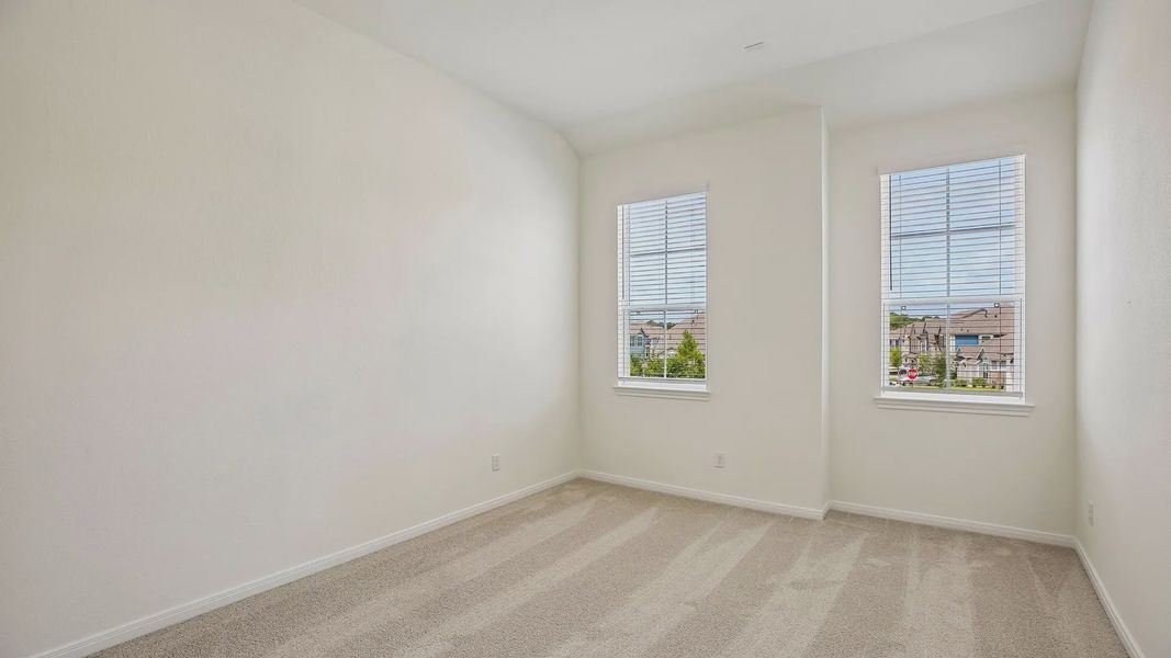 Spacious, unfurnished interior of a new home in Woodforest, Montgomery (Image 36).