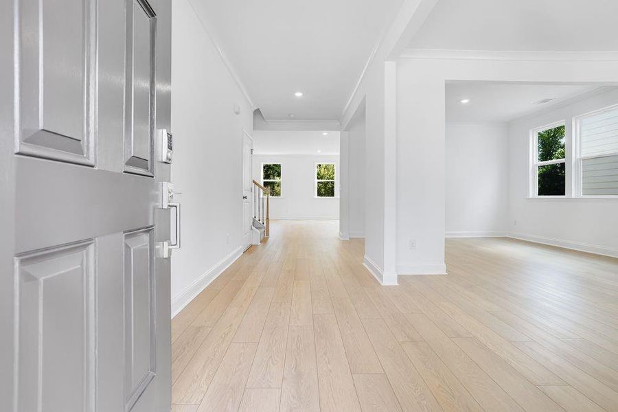 Spacious, unfurnished interior of a new home in Falls Creek, Flowery Branch (Image 31).