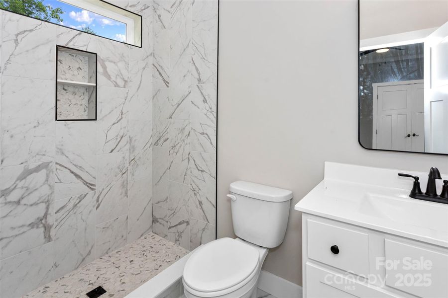 Image 16 of a home in .