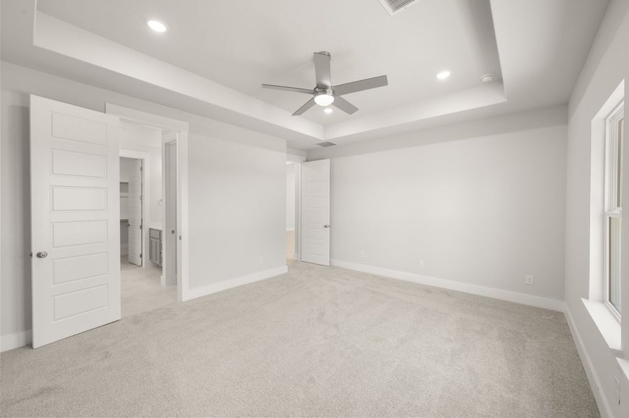 Spacious, unfurnished interior of a new home in Wildflower Ranch, Fort Worth (Image 24).