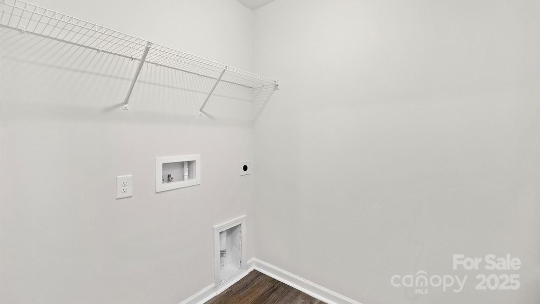 Spacious, unfurnished interior of a new home in Zion Springs, Hickory (Image 16).