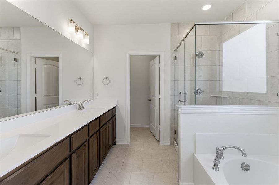 Furnished interior view inside a new home in Oak Grove Addition, Springtown (Image 8).