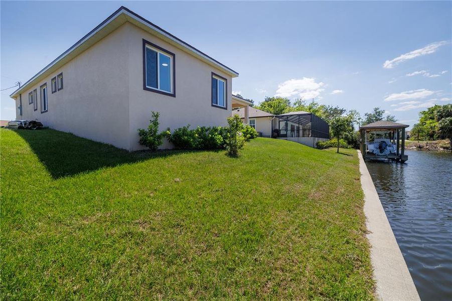 Exterior details and patio area of a home in , Palm Coast (Image 27).