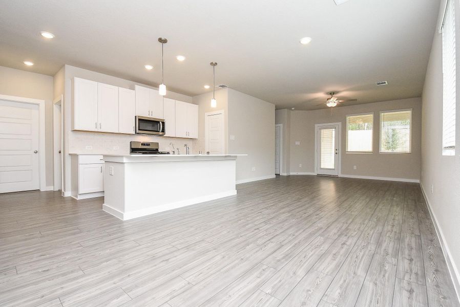 Spacious, unfurnished interior of a new home in Montgomery Oaks - Premier, Conroe (Image 21). Spacious, unfurnished interior of a new home in Montgomery Oaks - Premier, Conroe (Image 21).