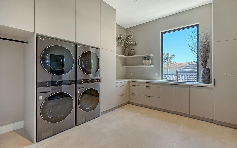 Furnished interior view inside a new home in , Sarasota (Image 46). Furnished interior view inside a new home in , Sarasota (Image 46).