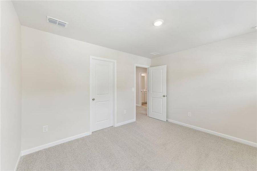 Spacious, unfurnished interior of a new home in Parkside at Grayson, Grayson (Image 20).