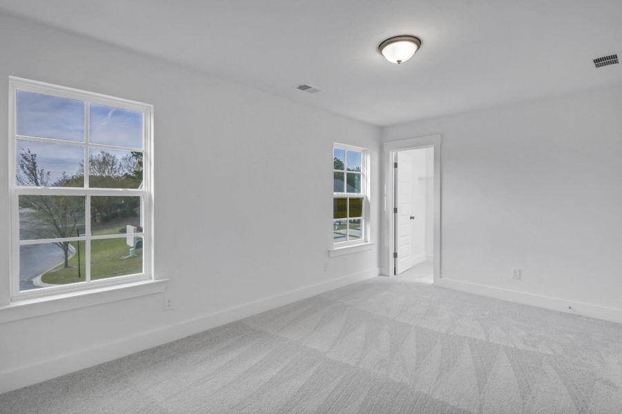 Spacious, unfurnished interior of a new home in Lake Carolina Townhomes, Columbia (Image 29).