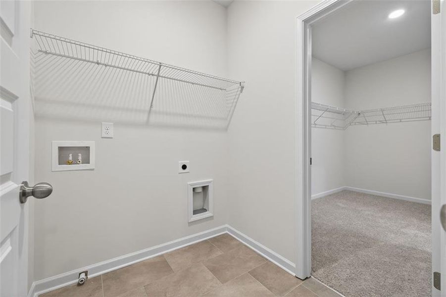 Spacious, unfurnished interior of a new home in Garrett Preserve, Douglasville (Image 45).