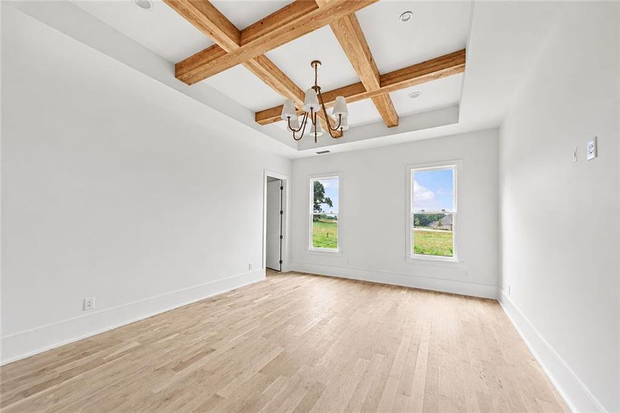 Spacious, unfurnished interior of a new home in , Bogart (Image 7).