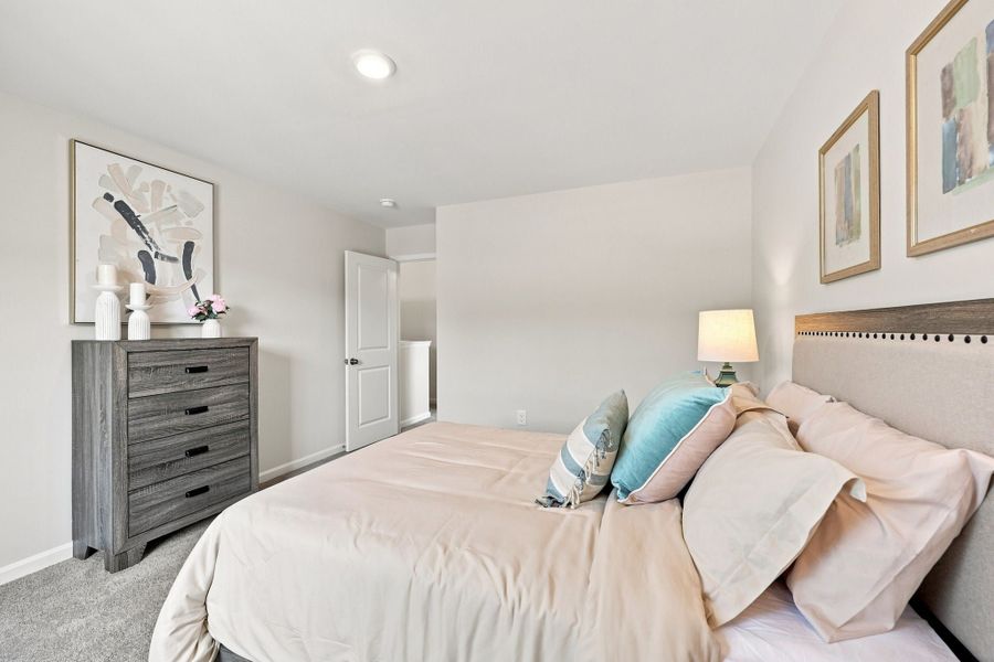 Representative furnished interior of a home built from the The Concerto by Chesapeake Homes in Highgate, Clayton (Image 32).