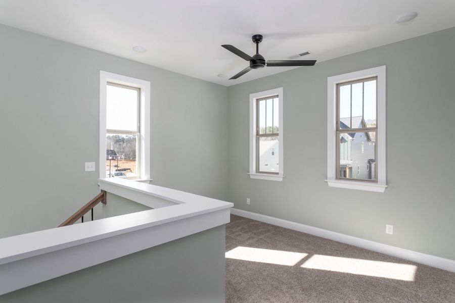 Representative unfurnished interior of a home built from the The Redwood by Greentech Homes LLC in The Thicket at Sedman Hills, Hixson (Image 24).