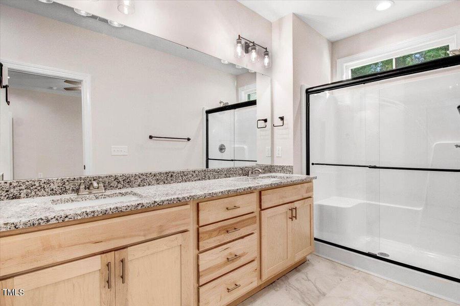 19-283 Paul Hare Rd-19