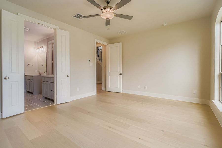 Spacious, unfurnished interior of a new home in The Tribute - Westbury 41s, The Colony (Image 19). Spacious, unfurnished interior of a new home in The Tribute - Westbury 41s, The Colony (Image 19).