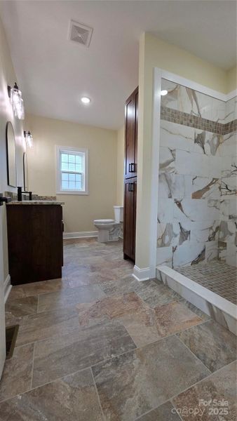 Image 16 of a home in .