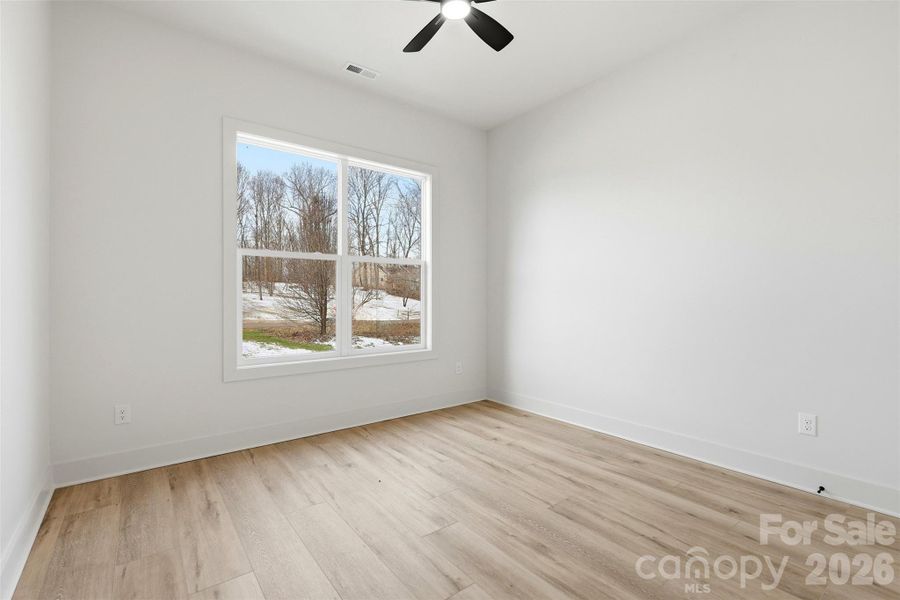 Spacious, unfurnished interior of a new home in , Maiden (Image 21).