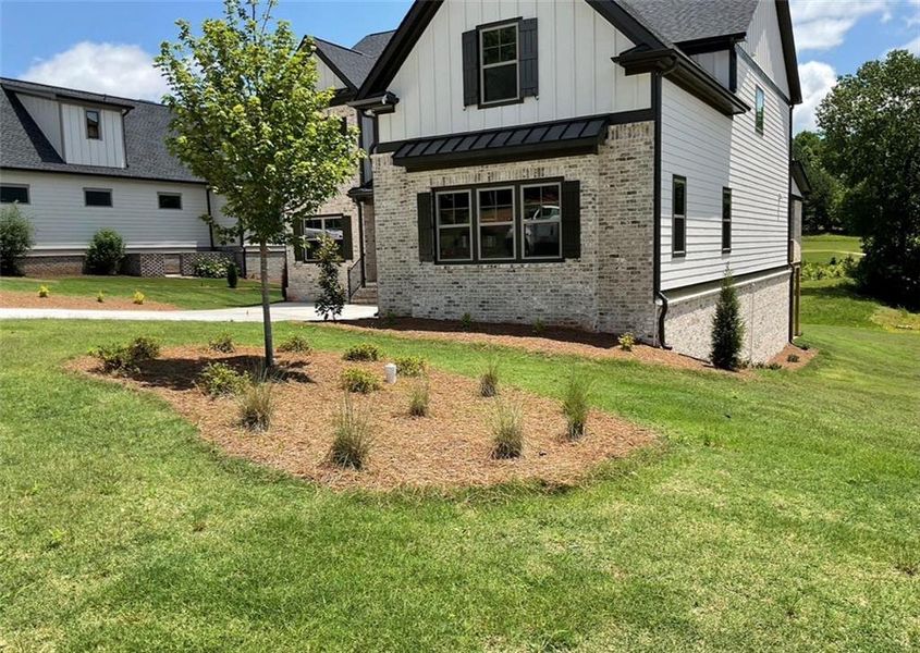Exterior details and patio area of a home in , Jefferson (Image 24).