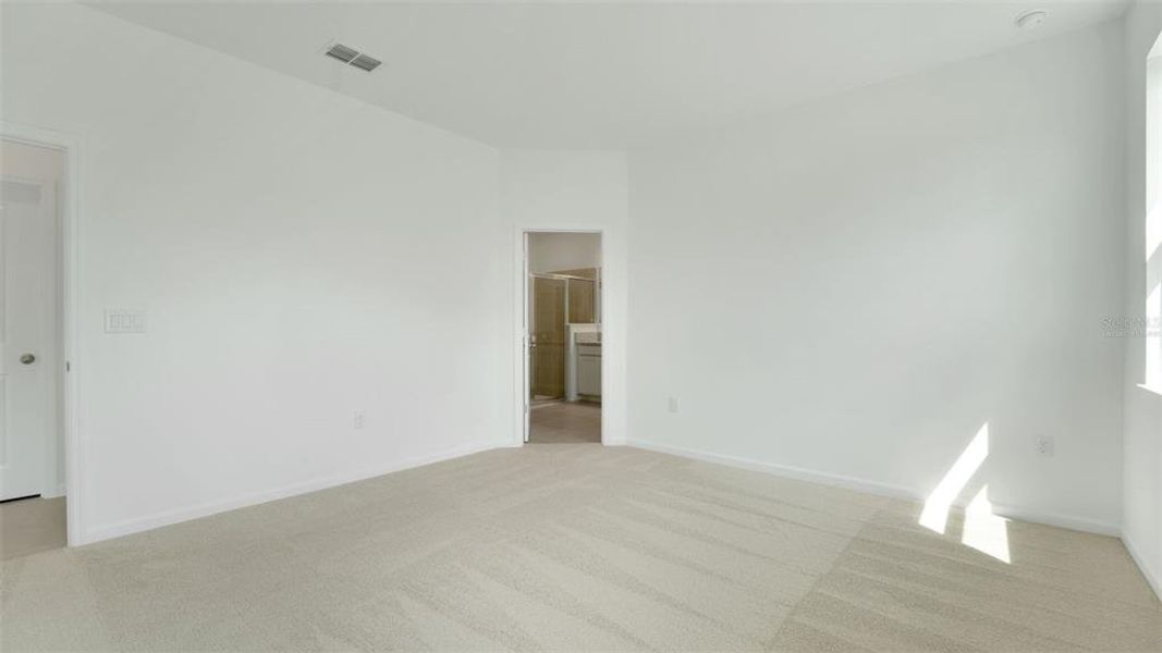 Spacious, unfurnished interior of a new home in Annabelle Estates, Lake Wales (Image 12).