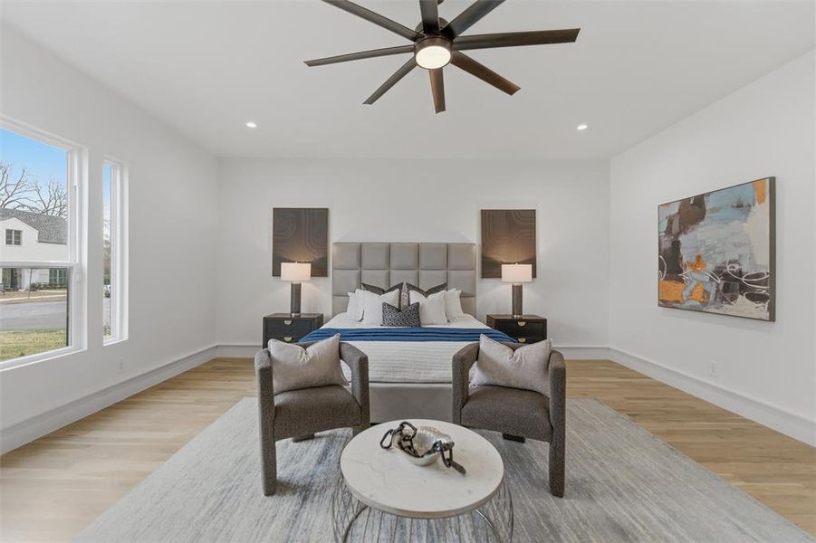 Furnished interior view inside a new home in , Dallas (Image 7).