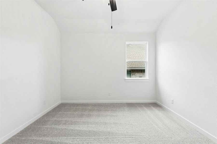 Spacious, unfurnished interior of a new home in University Heights, Round Rock (Image 31).