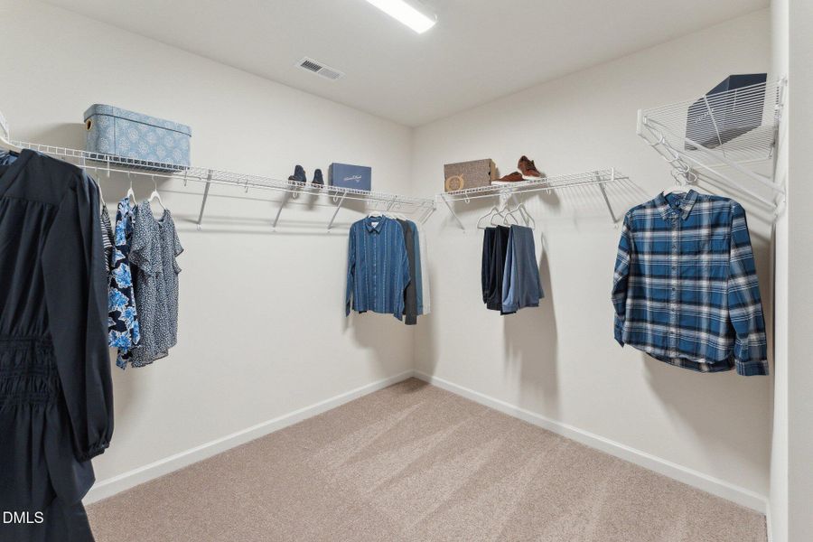 27- HHHunt Homes King Primary Closet