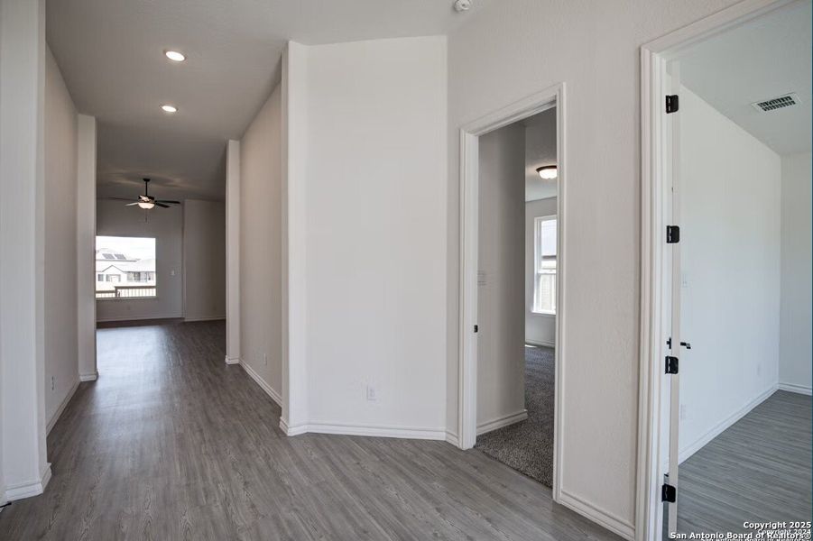 Spacious, unfurnished interior of a new home in The Reserve at Potranco Oaks, Castroville (Image 5).