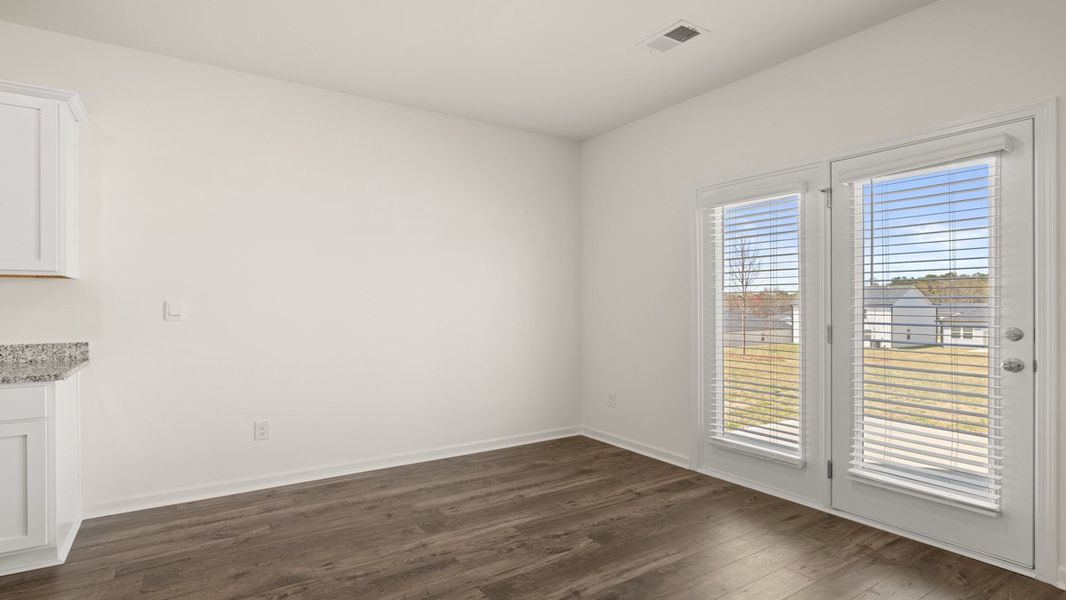 Spacious, unfurnished interior of a new home in Champion's Run, Lithonia (Image 11).