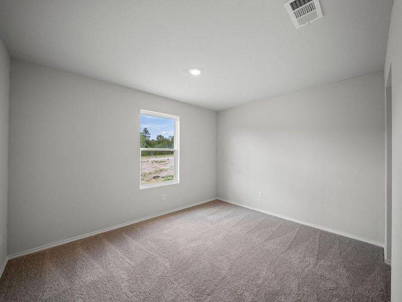 Spacious, unfurnished interior of a new home in Stoney Ridge, Hudson (Image 17).
