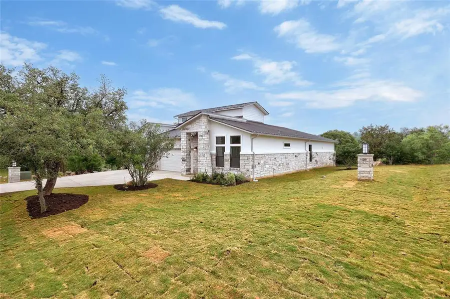 Exterior details of a home in Horseshoe Bay, Horseshoe Bay (Image 4).
