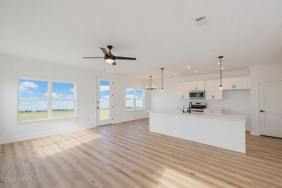 Spacious, unfurnished interior of a new home in Parkbrook, Panama City (Image 6).