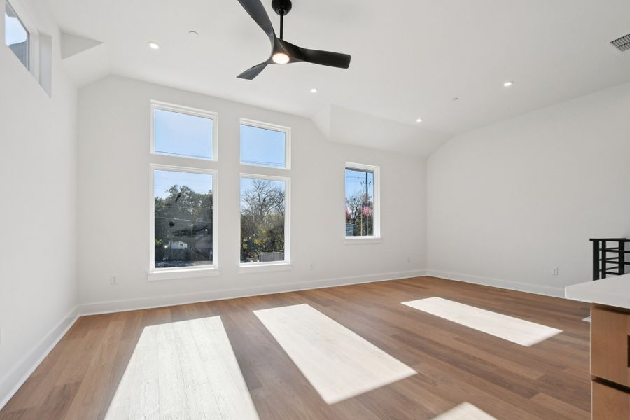 Spacious, unfurnished interior of a new home in Koenig Townhomes, Austin (Image 21).