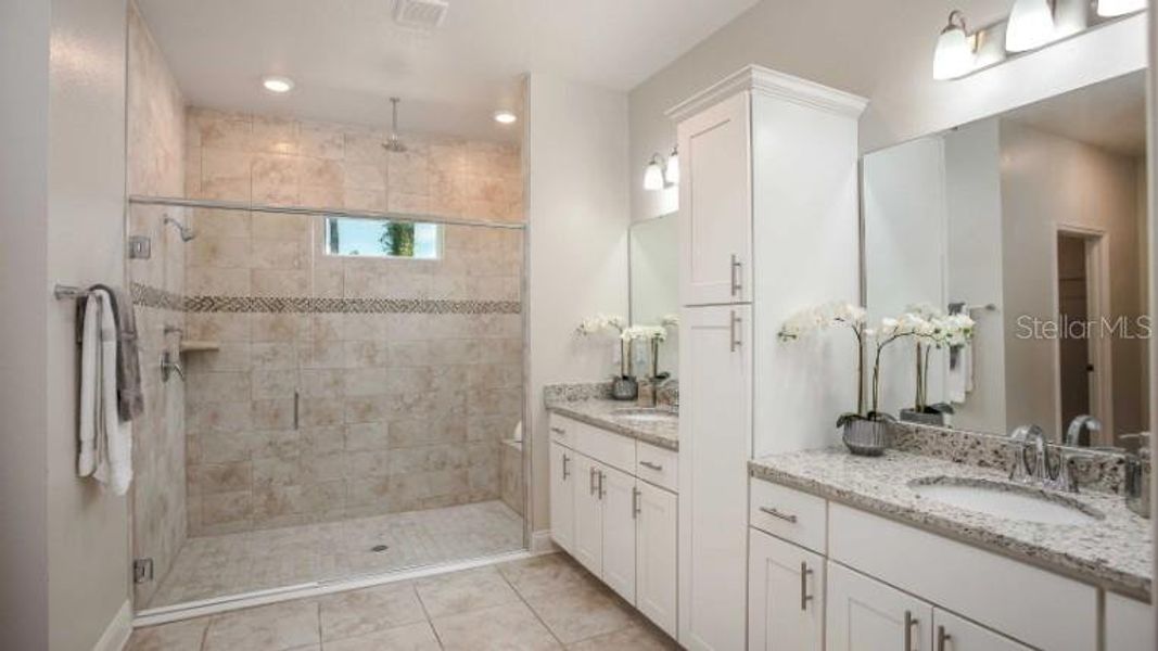 Furnished interior view inside a new home in Sugarmill Woods, Homosassa (Image 17). Furnished interior view inside a new home in Sugarmill Woods, Homosassa (Image 17).