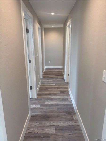 Spacious, unfurnished interior of a new home in , Crestone (Image 17).