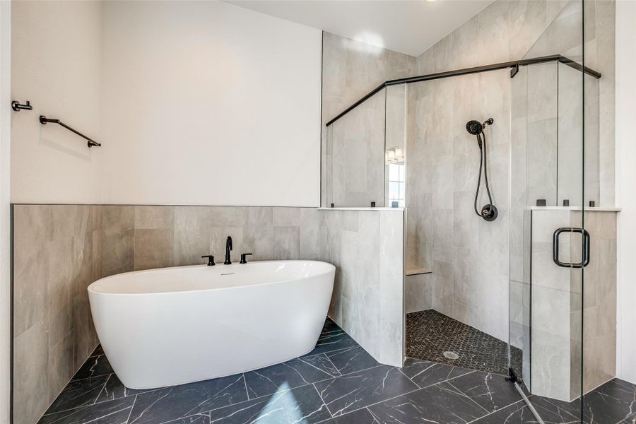 Furnished interior view inside a new home in Arborwood, Waller (Image 15).