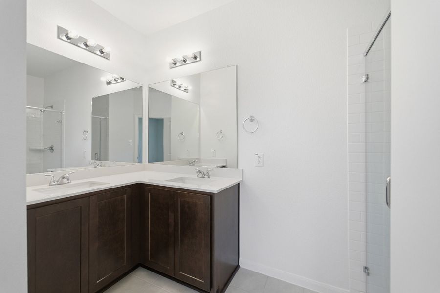 Furnished interior view inside a new home in Magnolia Springs, Montgomery (Image 9).